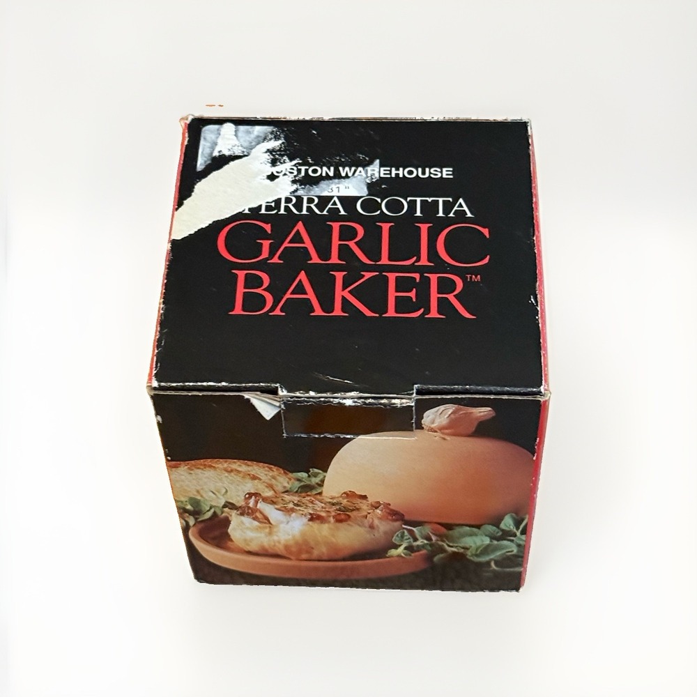 Boston Warehouse Terra Cotta Garlic Baker # 02-133 NIB NOS